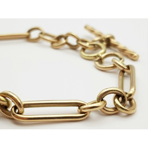 54 - A 9K ROSE GOLD VINTAGE TROMBONE ALBERT BRACELET WITH T BAR. 32.9G.