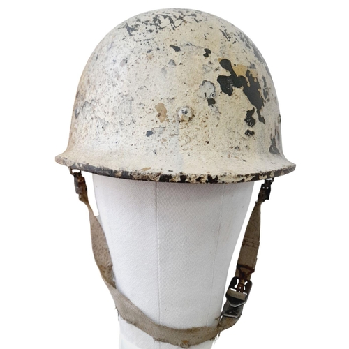 820 - Gulf War 1 Iraqi M80 Helmet with unit insignia. Veteran bring back.