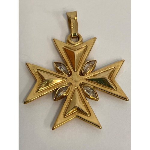 532 - 9 carat GOLD MALTESE CROSS PENDANT with Gemstone Detail. 2.1 grams. 3.5 cm drop.