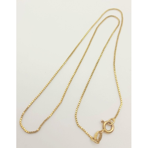 437 - A 9K GOLD BOX CHAIN .   1.7gms    36cms