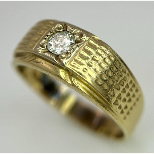 71 - A 14K Yellow Gold and Diamond Band Ring. 0.40ct approx. Size Y. 7g total weight.