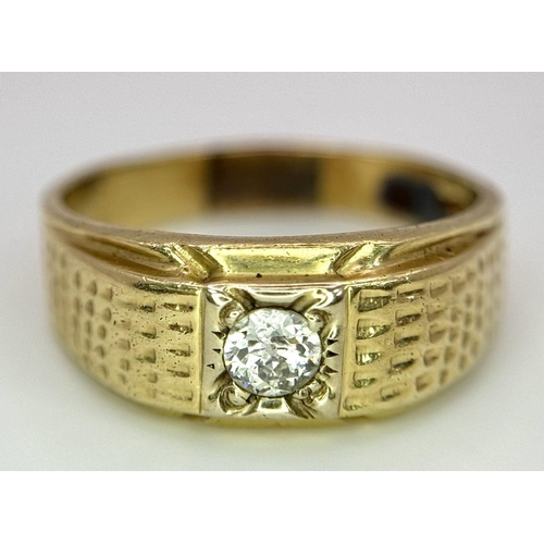 71 - A 14K Yellow Gold and Diamond Band Ring. 0.40ct approx. Size Y. 7g total weight.