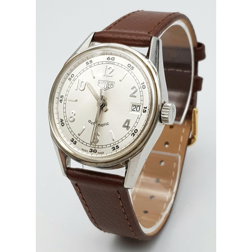 858 - A Tag Heuer Automatic Gents Watch. Brown leather strap. Stainless steel case - 36mm. Silver tone dia... 