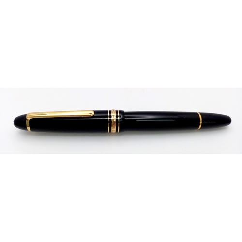 170 - A Montblanc Meiserstruck Fountain Pen. Black lacquer decoration. 14k gold nib. 14cm