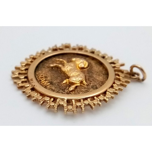 162 - A 9K Yellow Gold Ram Medallion. 3cm diameter. 6.8g total weight.