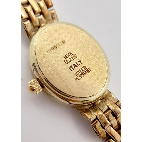 307 - A Vintage 9K Yellow Gold Vicence Quartz Ladies Watch. 9k gold bracelet and case - 17mm. Gilded dial.... 