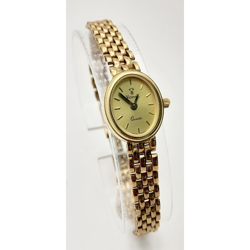 307 - A Vintage 9K Yellow Gold Vicence Quartz Ladies Watch. 9k gold bracelet and case - 17mm. Gilded dial.... 