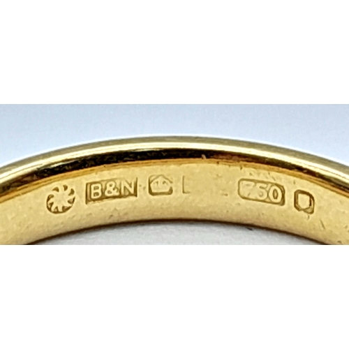 66 - An 18K Yellow Gold Band Ring. Size L. 3mm width. 2.9g