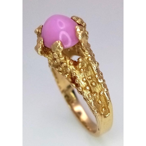 170 - A 14K Yellow Gold Star Sapphire Ring. A pink star sapphire in a claw setting. Size M. 6g total weigh... 