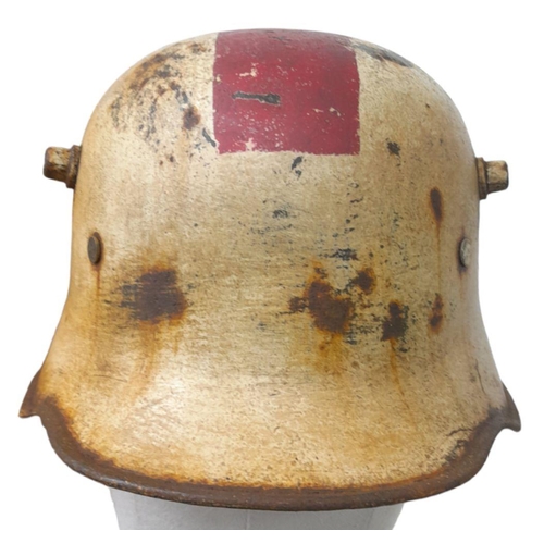 41 - WW1 Imperial German Medics M16 Stahlhelm Helmet.