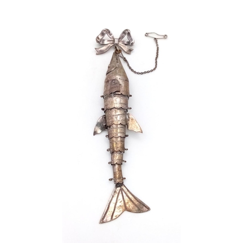 479 - A Large Antique Articulated Silver Fish Pendant hanging from an Antique Silver Bow Brooch. Fish - 12... 