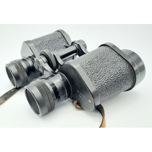 565 - 1940 Dated British Barr & Stroud Binoculars.