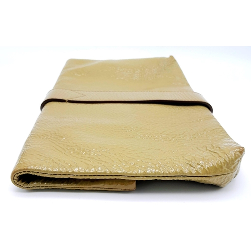 401 - A Mulberry Harriet Khaki Leather Clutch Bag. Spongy patent leather exterior with gold-tone hardware,... 