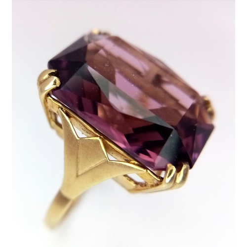 25 - A Vintage 9K Yellow Gold Large Amethyst Ring. Rectangular cut. Size P. 5.7g total weight.