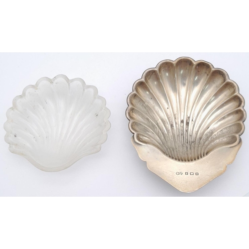 1391 - A Vintage Sterling Silver Shell Ashtray. Hallmarks for Birmingham 1947. 9.5cm x 8.5cm. 46g