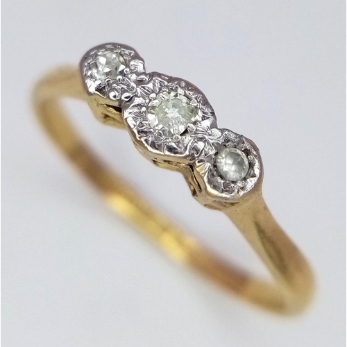 142 - A 18K YELLOW GOLD & PLATINUM VINTAGE TRILOGY DIAMOND RING 2.1G SIZE P.

SC 2048