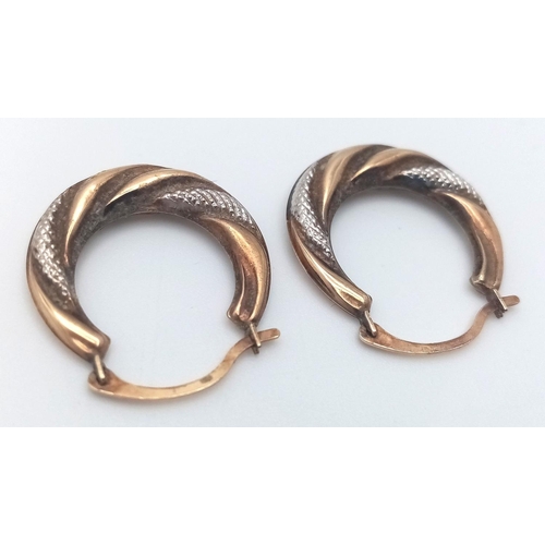 175 - Classic pair of 9 carat WHITE and YELLOW GOLD Creole type HOOP EARRINGS. 0.9 grams. 2 cm diameter.