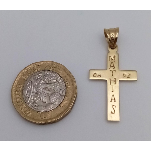 417 - A 14K Yellow Gold Engraved Cross Pendant, 1.57g total weight , 35mm x 17mm.

ref 1550I