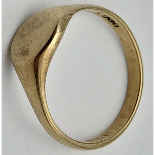 449 - A 9K GOLD SIGNET RING .    3.7gms   size R