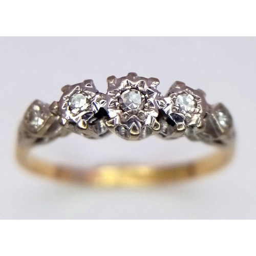 135 - A 18K YELLOW GOLD & PLATINUM VINTAGE DIAMOND 5 STONE RING 2G SIZE L.

ref: SC 2053