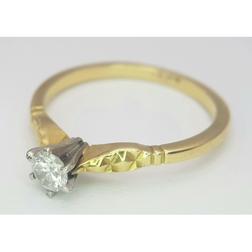 208 - A 18K Yellow Gold Diamond Ring, 0.20ct diamond, 2.6g total weight, size N.

ref 1544I