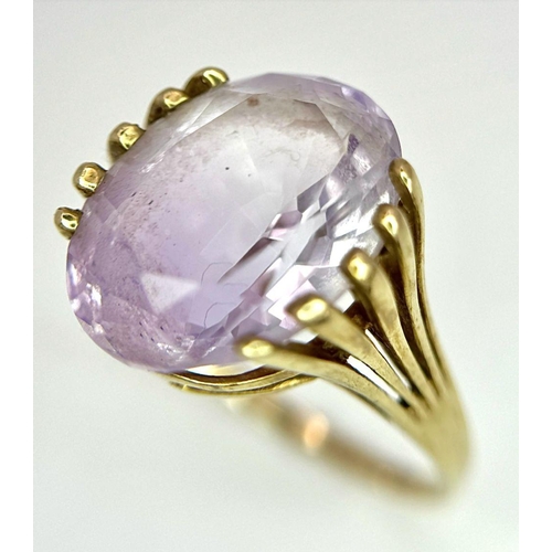 323 - A 9K GOLD STYLISH PALE AMETHYST RING   .   4.1gms   size R