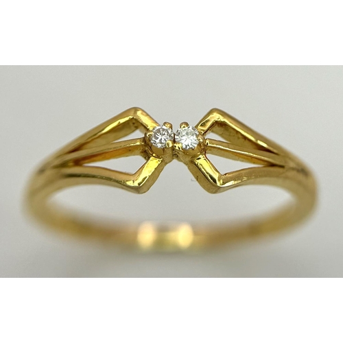 366 - A 18K (TESTED AS) YELLOW GOLD DIAMOND SET RING,  GEOMETRIC DESIGN WITH CENTRE DIAMONDS , 1.9G SIZE P... 