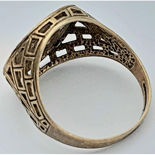 442 - A 9K GOLD ST GEORGE RING.    3.7gms   size Q