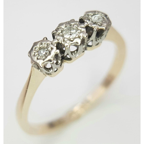 460 - A 9K YELLOW GOLD & PLATINUM VINTAGE THREE STONE DIAMOND RING 1.8G , SIZE O.

ref: 8511