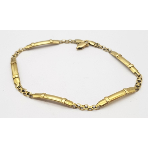 67 - A 18K (tested as) Yellow Gold Bar Bracelet, 5g total weight, 20cm length.

ref: 1557I