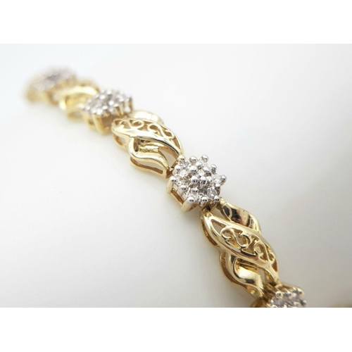 81 - A 9K YELLOW GOLD DIAMOND BRACELET 0.50CT , 9.6G , 20CM LENGTH.

ref: 8092