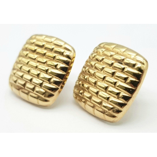 84 - Stunning pair of 9 carat GOLD EARRINGS. Square shape with attractive brickwork detail. Fitting for p... 