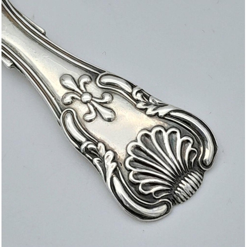 588 - Antique WILLIAM IV SILVER CADDY SPOON. Having Shell and fleur de lys design with Clear Hallmark for ... 