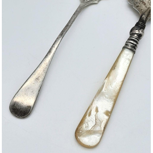 1353 - Two Antique Silver Spoons. Mother of Pearl Handle - hallmarks for Birmingham 1906, 13.6cm length. Si... 