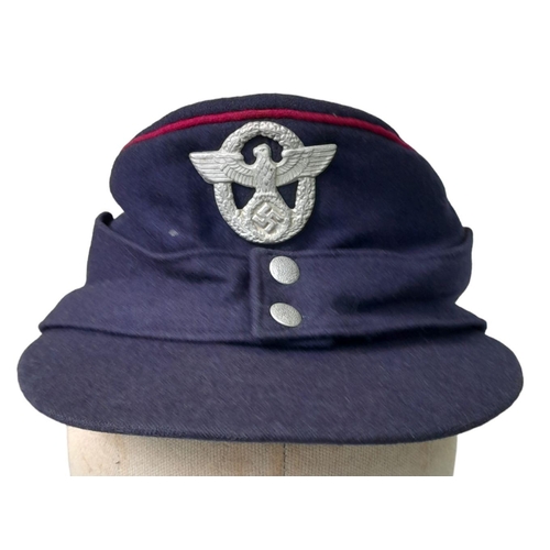 678 - WW2 German Fireman’s (Dienstmütze) Service Cap.