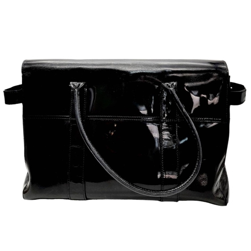 1361 - A Black Mulberry Bayswater Handbag. Gloss Leather exterior with gold-tone hardware, double rounded t... 