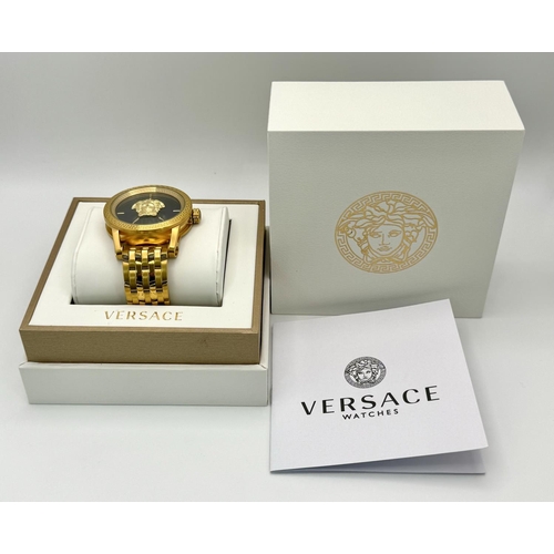 135 - A VERSACE PALAZZO EMPIRE gents PVD gold watch, case: 43 mm, black dial with a 3D Medusa head, Greek
... 
