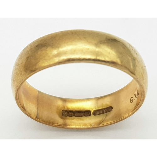 184 - A Vintage 9K Yellow Gold Band Ring. 6mm width. Size S. 4.6g.