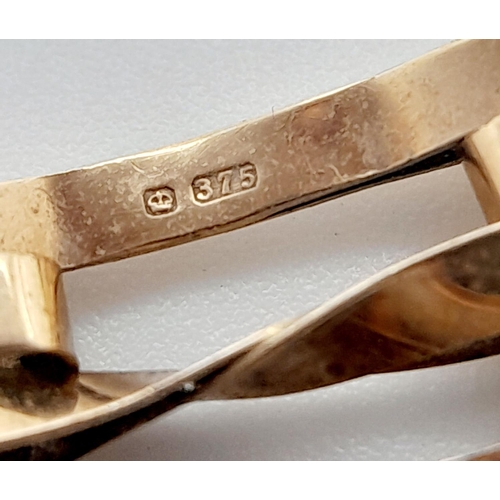 255 - A Vintage 9K Yellow Gold Gate Bracelet with Heart Clasp and Safety Chain. 18cm. 18.56g