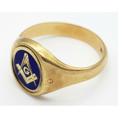 58 - A Vintage 9K Yellow Gold Masonic Gents Signet Ring. Size X. 7.8g.