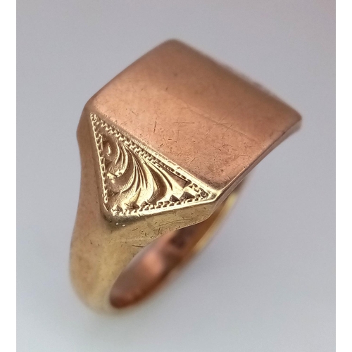 72 - A Vintage 9K Yellow Gold Signet Ring. Size Q. 5.1g.