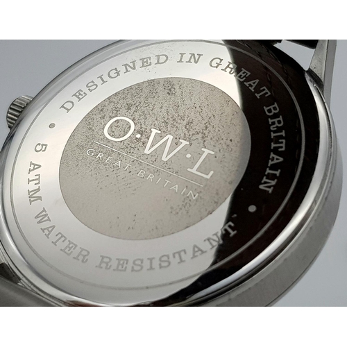 346 - Men’s Quartz Chronometer Watch by O.W.L (O.W.L Are British Designer Watches). Case Size 40mm. Comes ... 