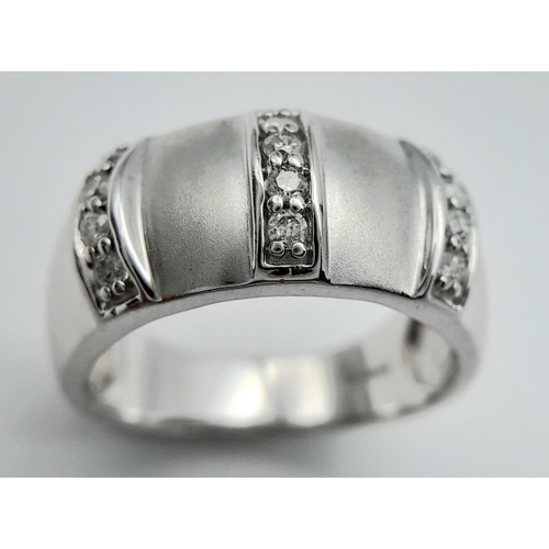 334 - 9K WHITE GOLD DIAMOND SET RING 6.2G SIZE N

ref: SC 3008