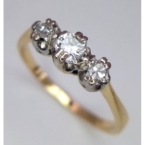 488 - 18K YELLOW GOLD & PLATINUM 3 STONE DIAMOND RING 0.25CT 2.2G SIZE N

ref: SC 3052