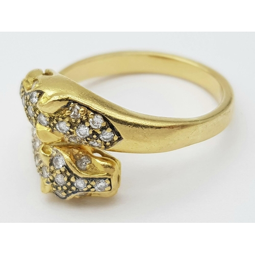 173 - 18K YELLOW GOLD DIAMOND SET DOUBLE HEADED PANTHER RING 0.30CT 5.8G SIZE O

ref: SC 3032