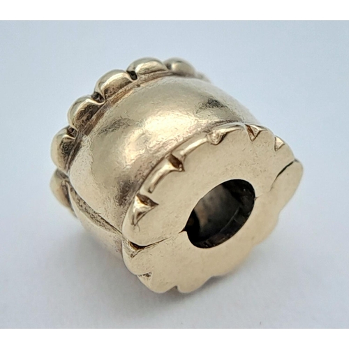 404 - PANDORA 14K YELLOW GOLD CLIP CHARM 1.8G

ref: SC 3016