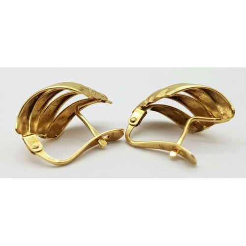 459 - 18K Yellow gold Earrings, 1.6g total weight

ref: 1565I