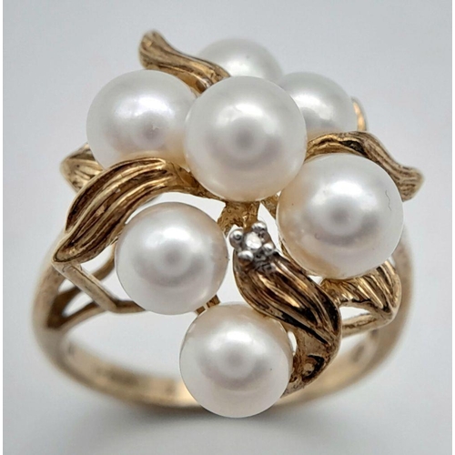 320 - 9K YELLOW GOLD PEARL & DIAMOND SET RING 4.7G SIZE M

ref: PERS 3002