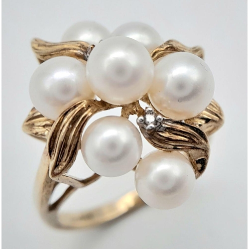 320 - 9K YELLOW GOLD PEARL & DIAMOND SET RING 4.7G SIZE M

ref: PERS 3002