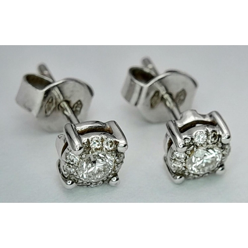 299 - 18K WHITE GOLD DIAMOND STUD EARRINGS 0.25CT 1.7G

ref: BL3002